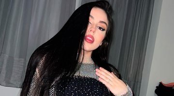 Bella Angel mostrou resultado das plásticas em vídeo - Foto: Reprodução/ Instagram@bellaangeloficial