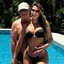Clara Brasil curte piscina de topless e recebe elogios: “Espetáculo”