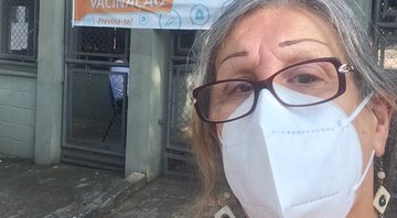 Laerte se vacinou em São Paulo - Reprodução/Twitter@LaerteCoutinho1
