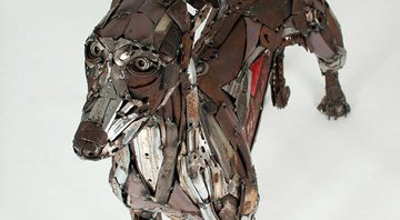 John Brown, da Green Hand Sculpture, transforma restos de metal em obras de arte - Foto: Green Hand Sculpture