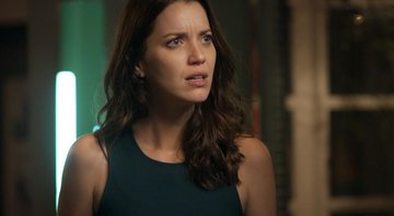 Júlia acabará atrás das grades após denúncia anônima - Foto: TV Globo