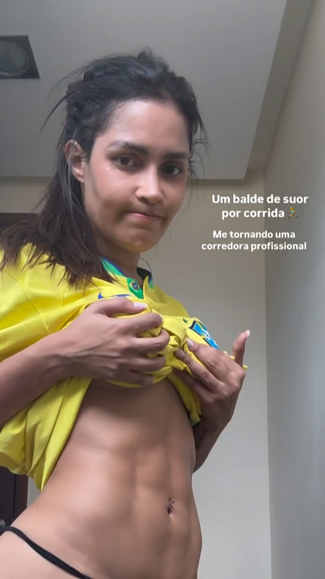 Flay mostrou treino de biquíni e recebeu elogios nas redes sociais - Foto: Reprodução/ Instagram@flay